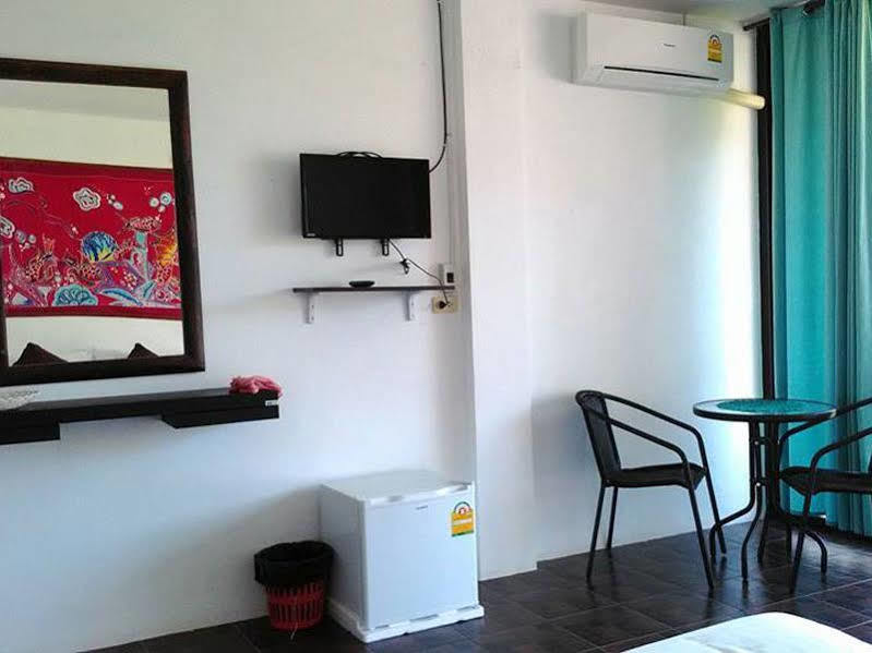 Hotel Lanta Friendly House à Ko Lanta Extérieur photo